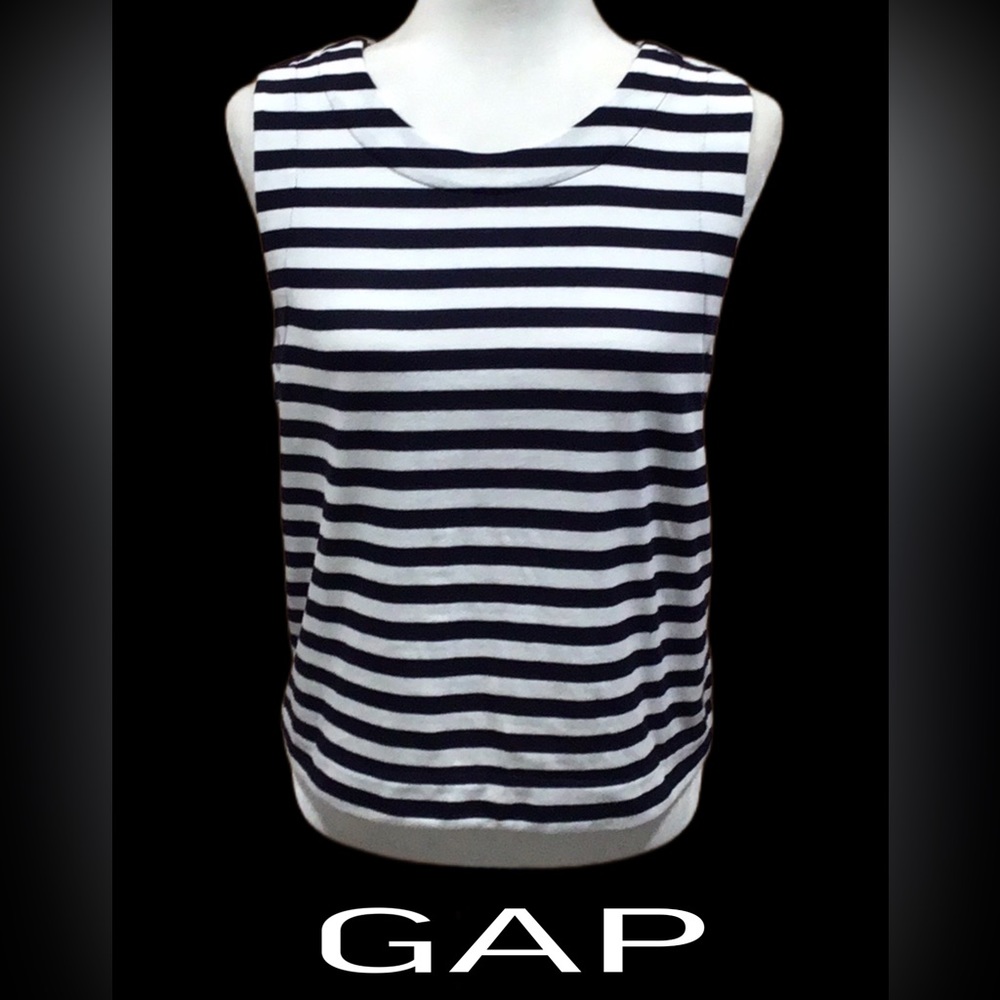 GAP Button Back Top, Black & White Stripe, Size Medium‎